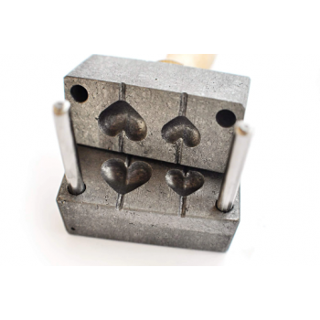 2 Heart Shaped Graphite Press Vertical Hole